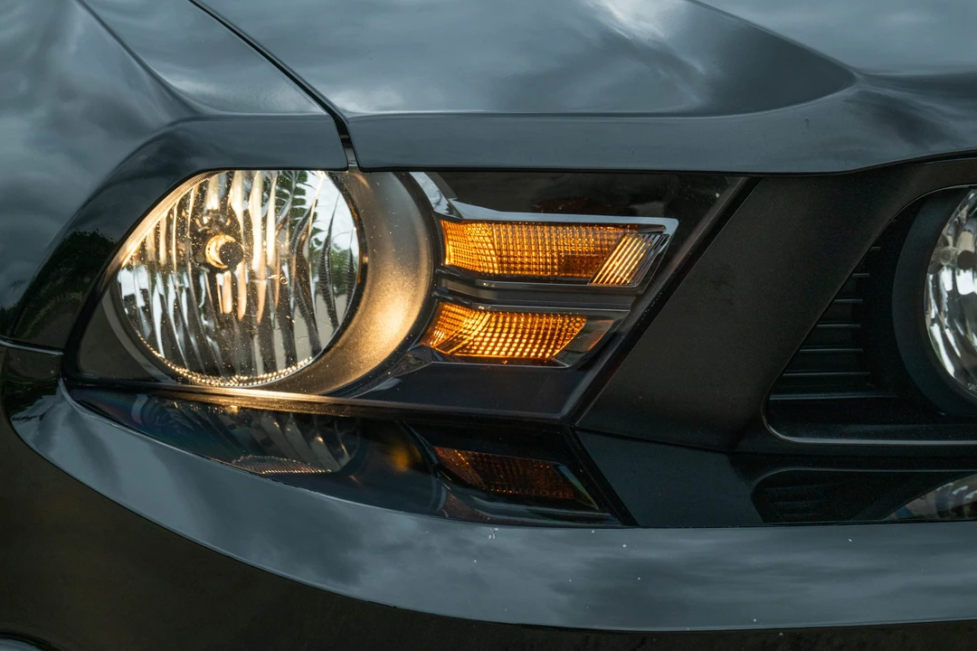 2010 Ford S197 Mustang - Image 17 of 31