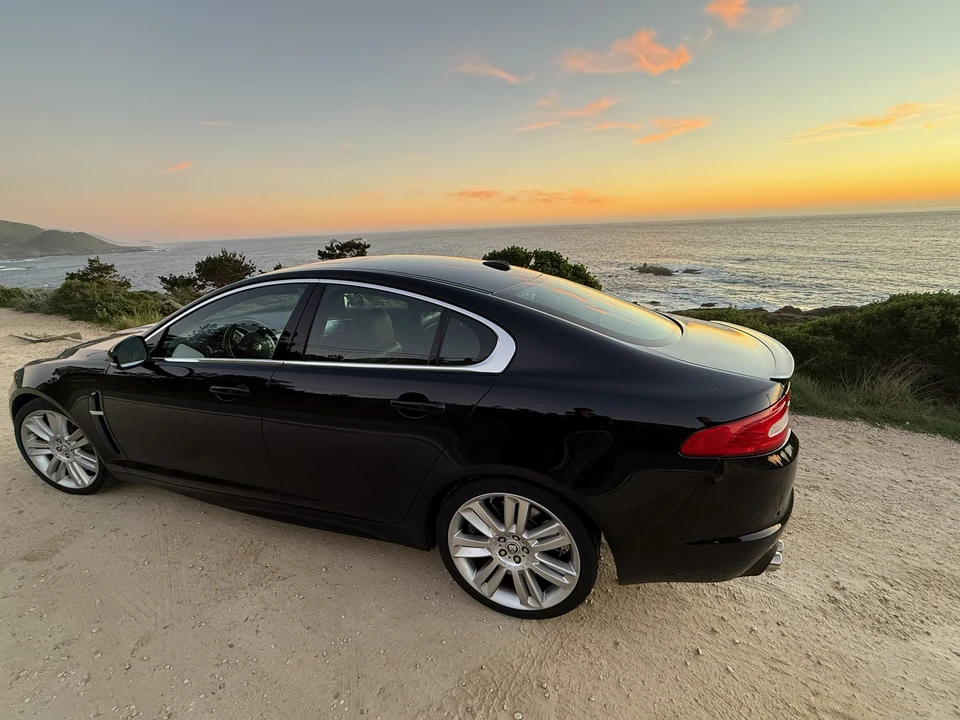 2010 Jaguar X250 XFR - Image 24 of 31