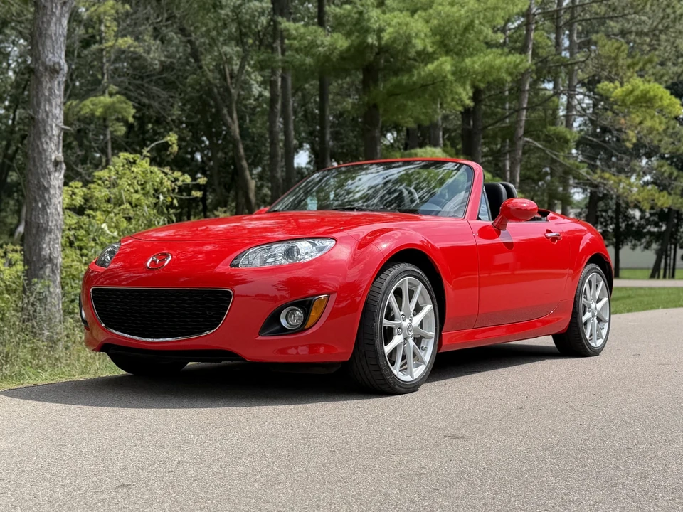 2010 Mazda NC MX-5 Miata - Image 4 of 31