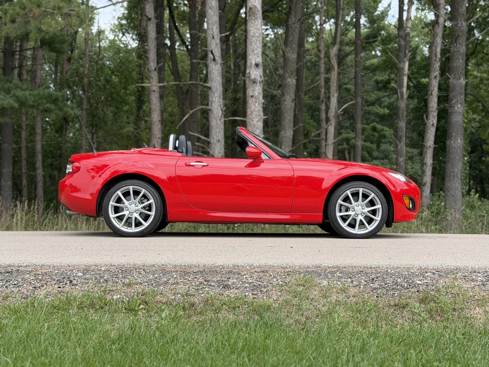 2010 Mazda NC MX-5 Miata - Image 22 of 31