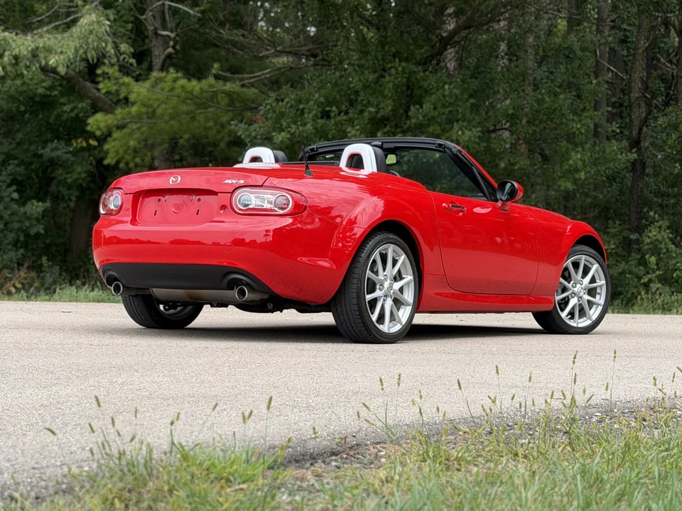 2010 Mazda NC MX-5 Miata - Image 14 of 31