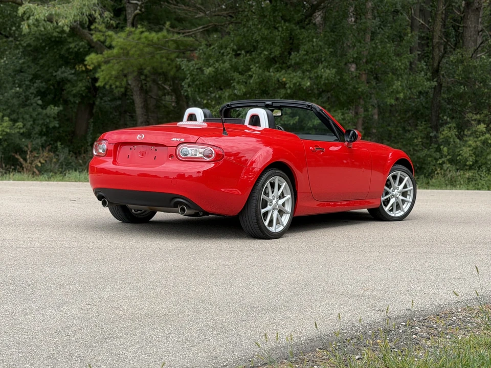 2010 Mazda NC MX-5 Miata - Image 17 of 31