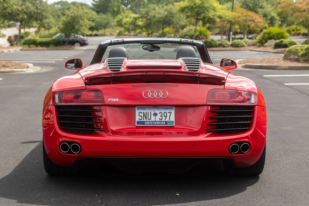 2011 Audi 42 R8 - Image 7 of 31
