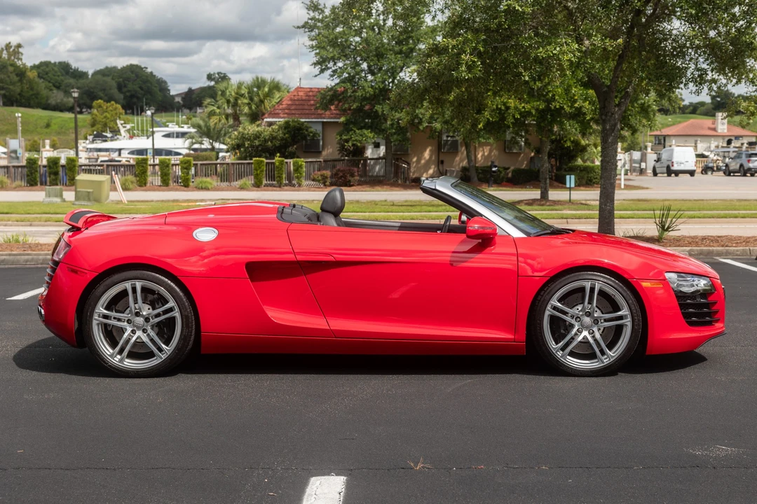 2011 Audi 42 R8 - Image 5 of 31
