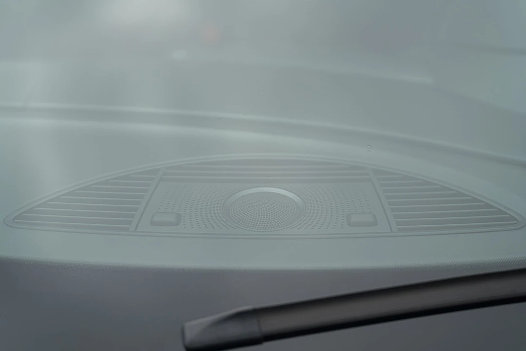 2011 Audi 42 R8 - Image 26 of 31