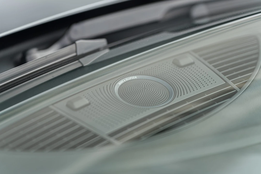 2011 Audi 42 R8 - Image 28 of 31