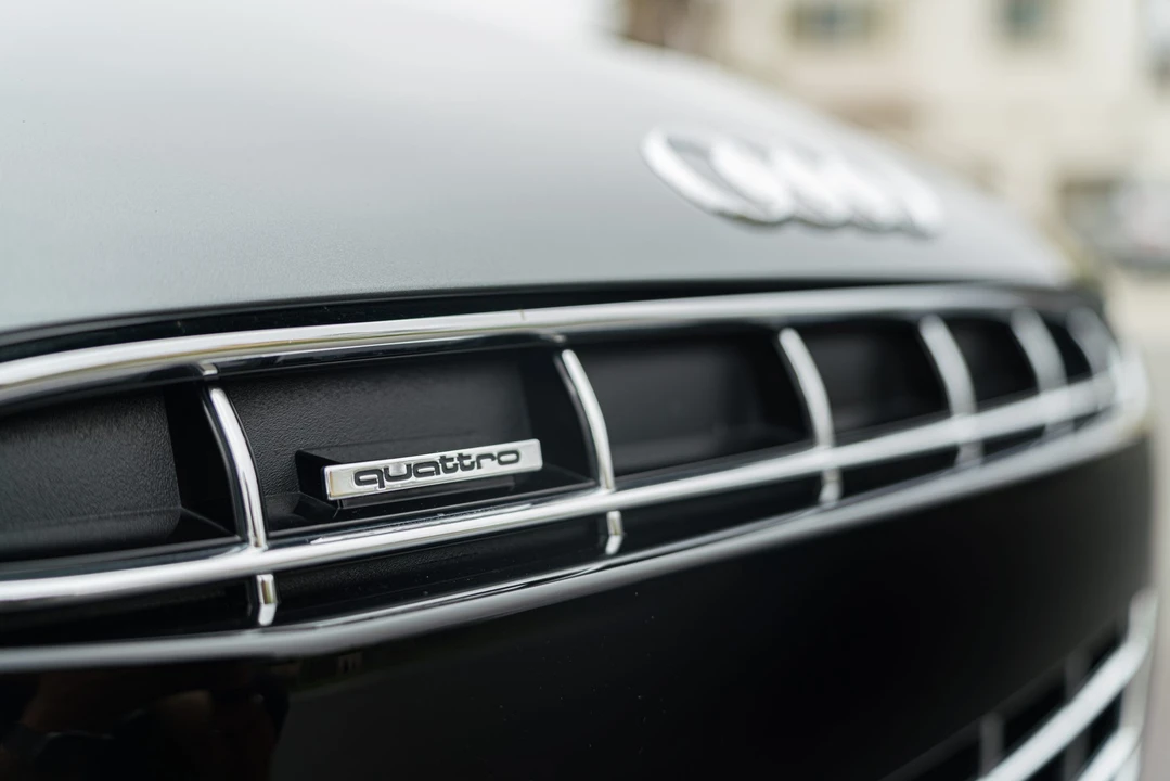 2011 Audi 42 R8 - Image 20 of 31