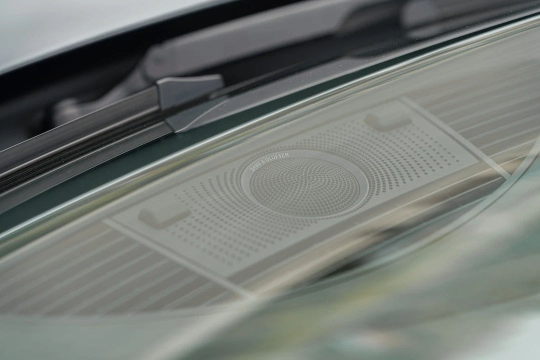 2011 Audi 42 R8 - Image 27 of 31