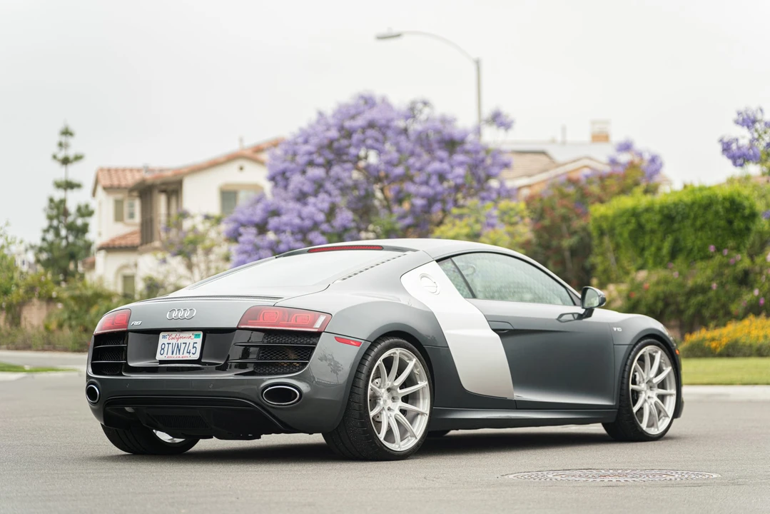 2011 Audi 42 R8 - Image 6 of 31
