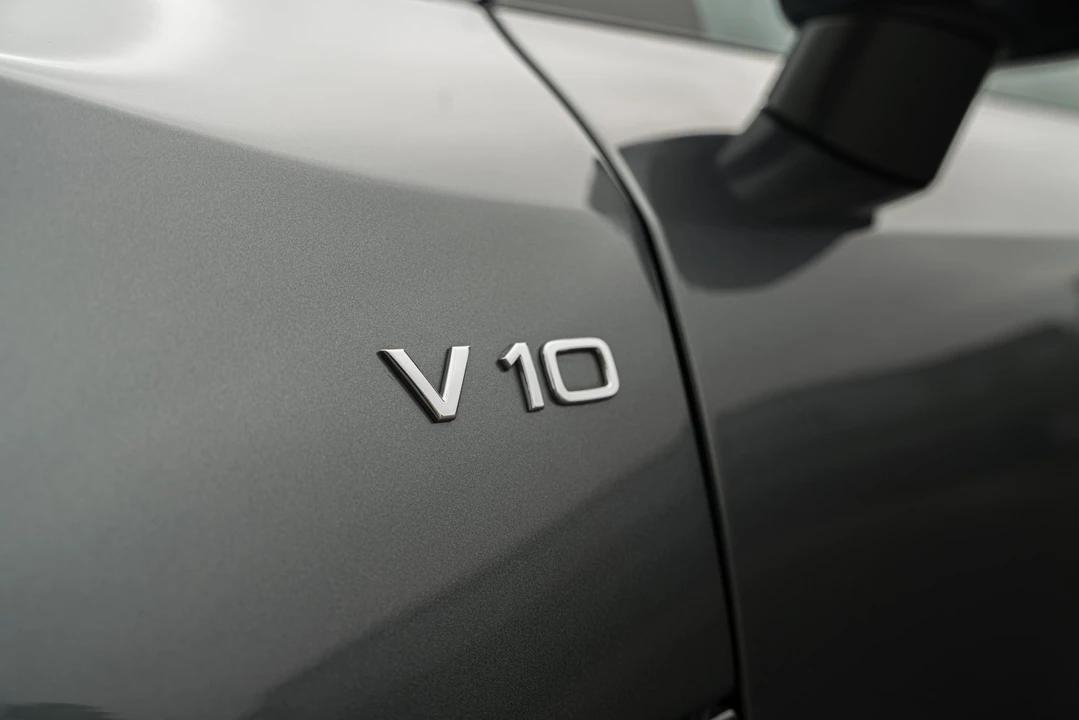2011 Audi 42 R8 - Image 24 of 31