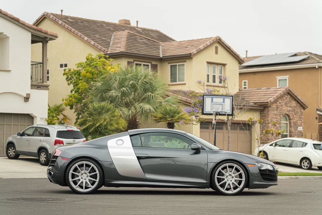 2011 Audi 42 R8 - Image 7 of 31
