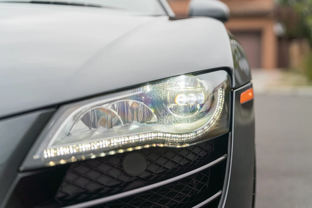 2011 Audi 42 R8 - Image 17 of 31