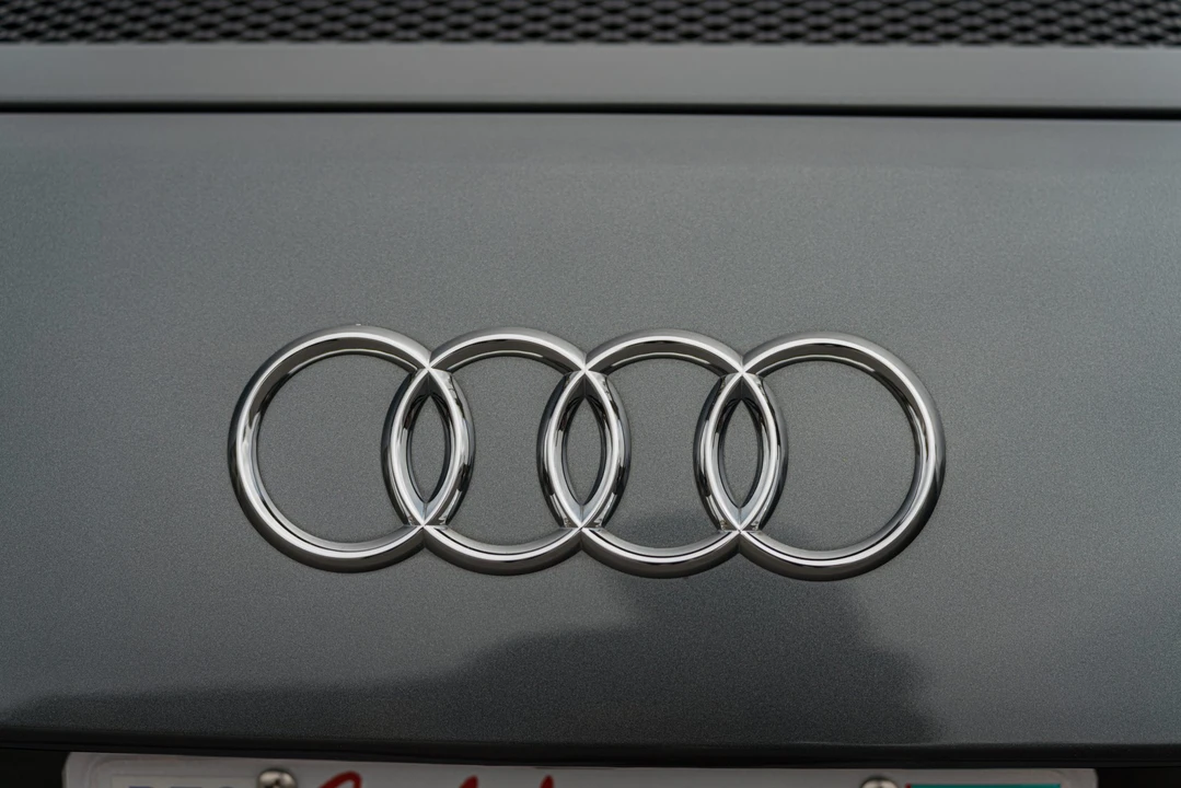 2011 Audi 42 R8 - Image 22 of 31