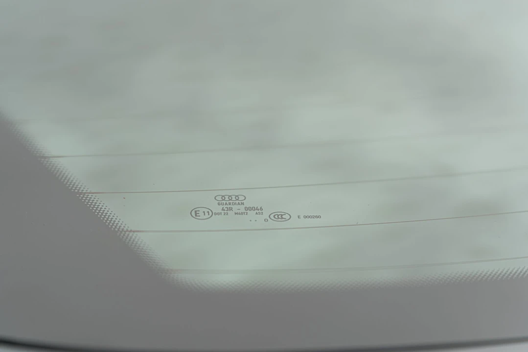 2011 Audi 42 R8 - Image 30 of 31