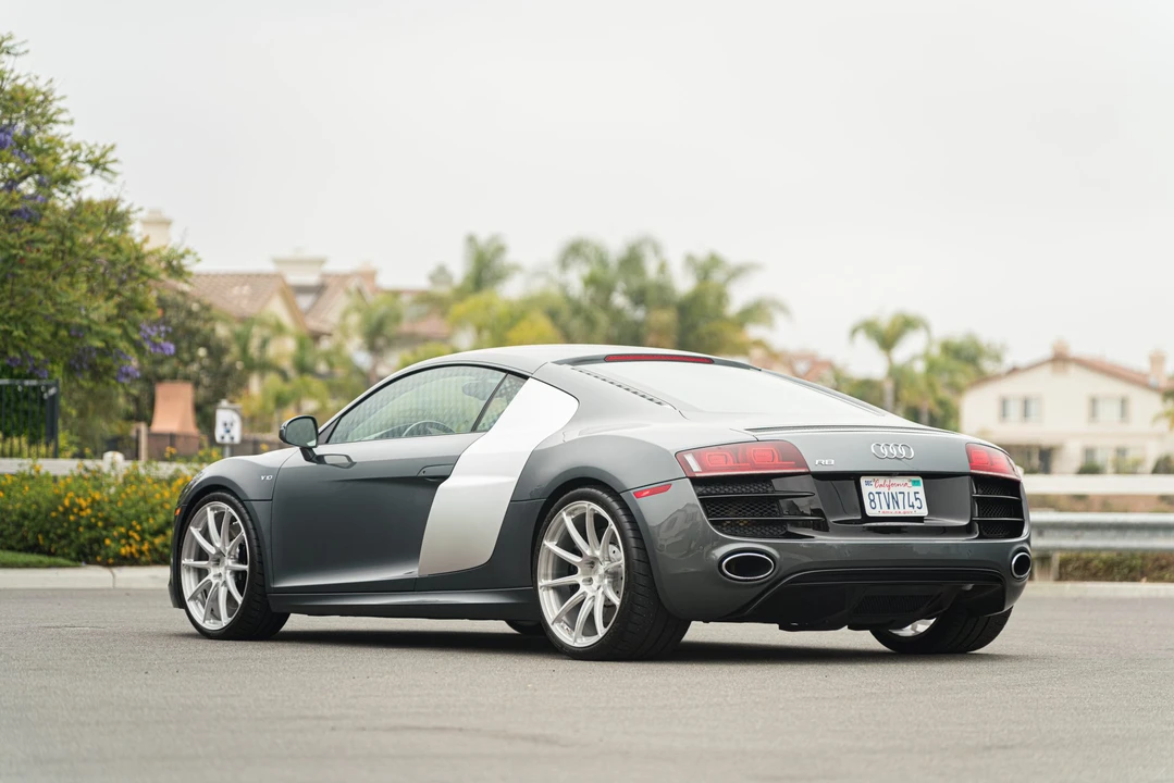 2011 Audi 42 R8 - Image 4 of 31