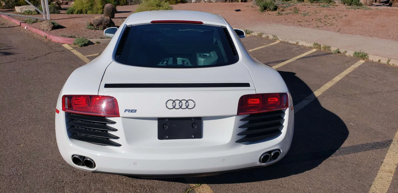 2011 Audi 42 R8 - Image 8 of 31