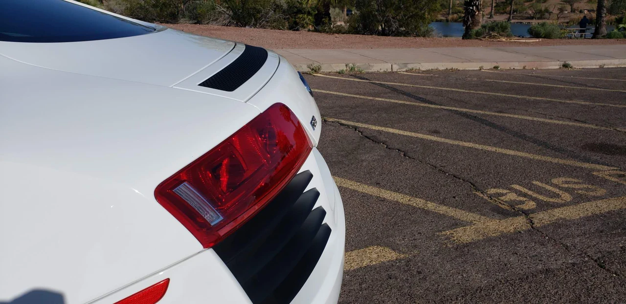 2011 Audi 42 R8 - Image 22 of 31
