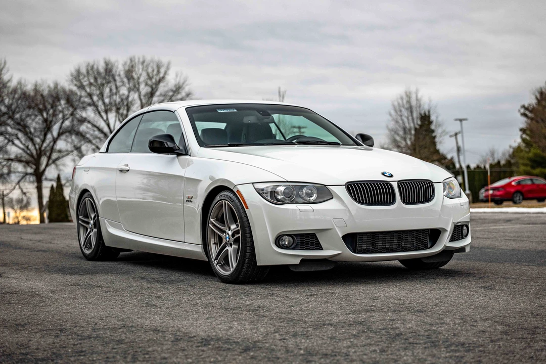 2011 BMW E93 335i Convertible - Image 7 of 31