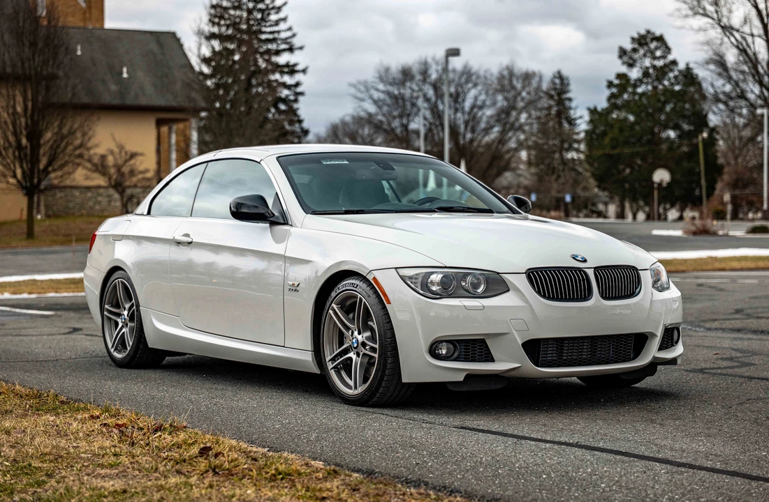 2011 BMW E93 335i Convertible - Image 8 of 31