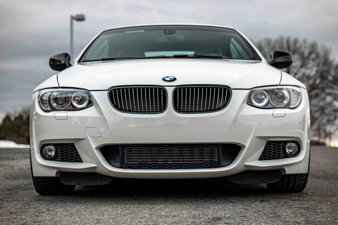 2011 BMW E93 335i Convertible - Image 21 of 31