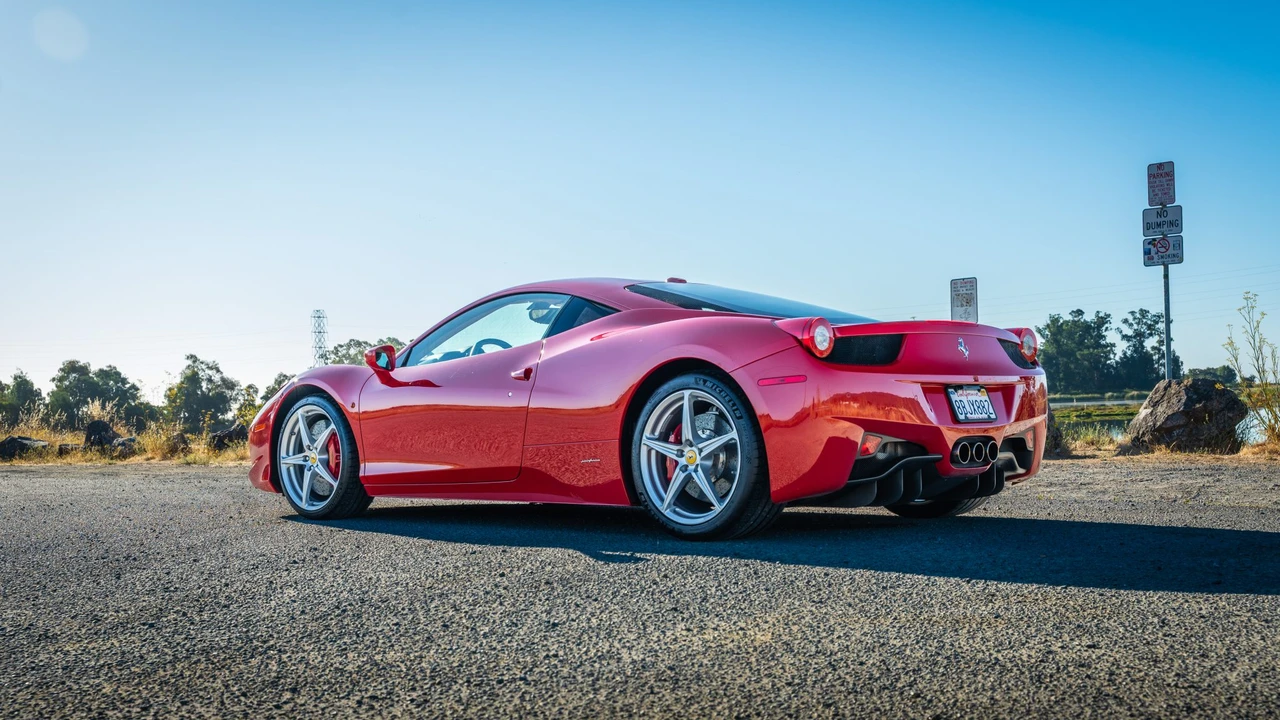 2011 Ferrari 458 Italia - Image 11 of 31