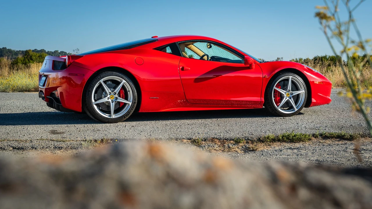 2011 Ferrari 458 Italia - Image 21 of 31