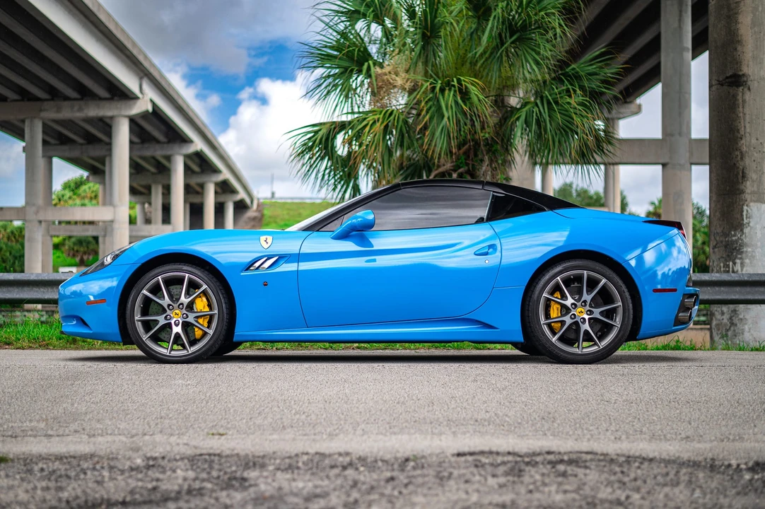 2011 Ferrari California - Image 9 of 31