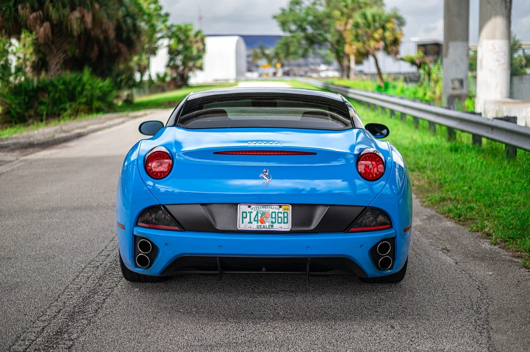 2011 Ferrari California - Image 14 of 31