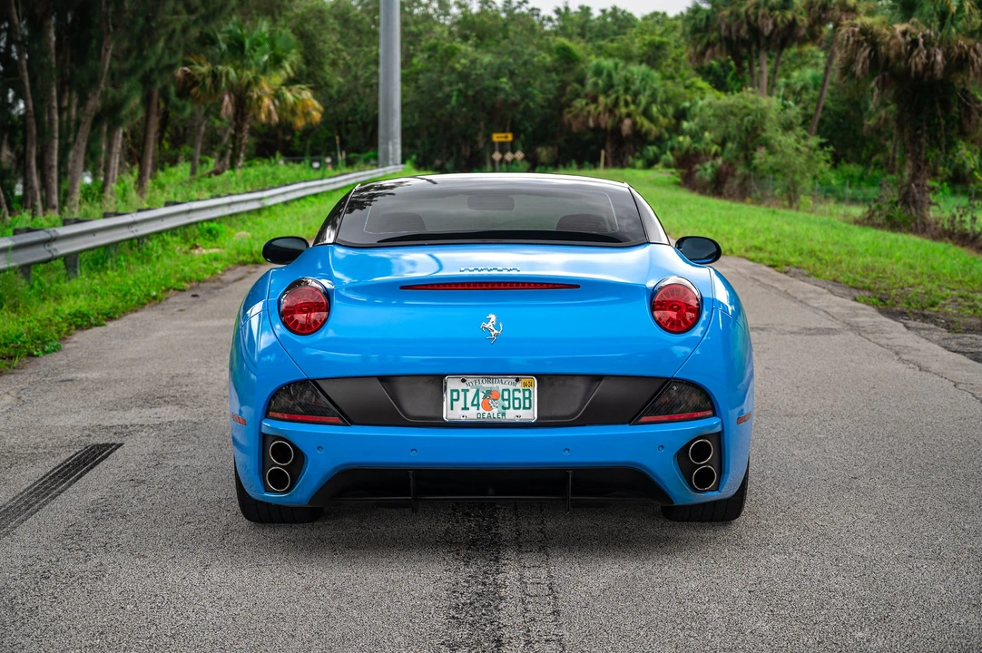 2011 Ferrari California - Image 16 of 31