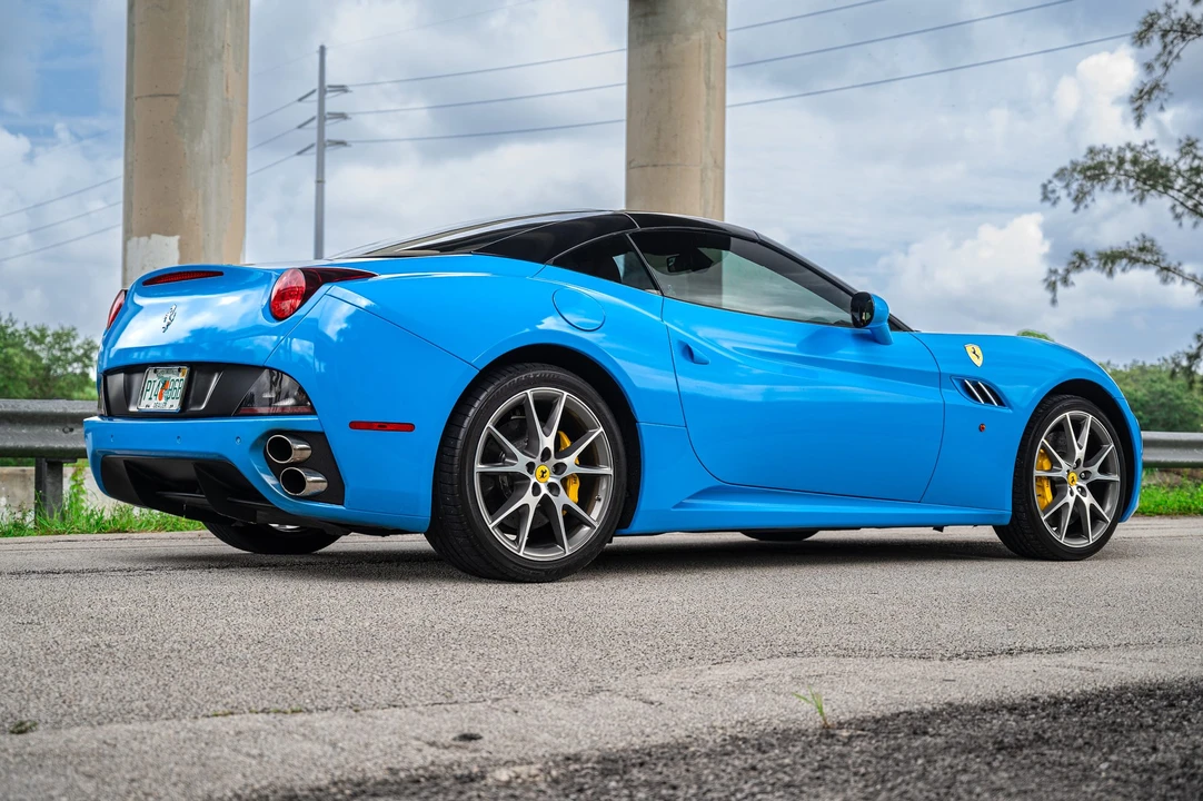 2011 Ferrari California - Image 19 of 31