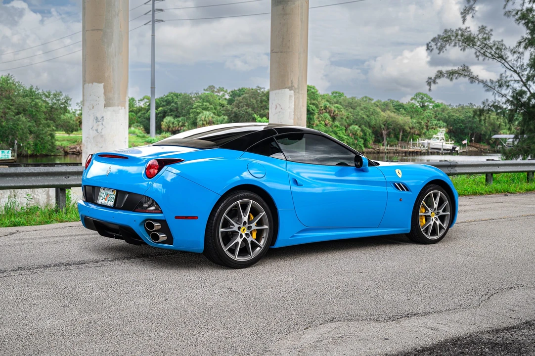 2011 Ferrari California - Image 20 of 31