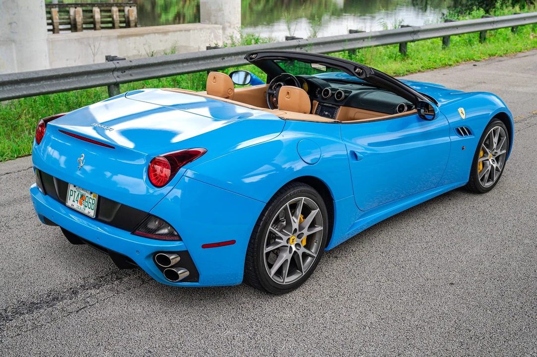 2011 Ferrari California - Image 27 of 31