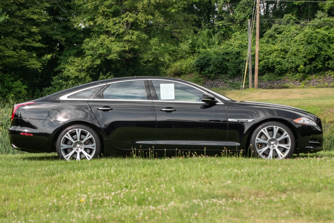 2011 Jaguar X351 XJ - Image 5 of 31