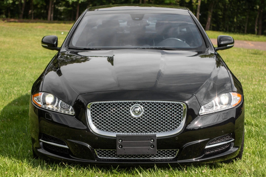 2011 Jaguar X351 XJ - Image 3 of 31