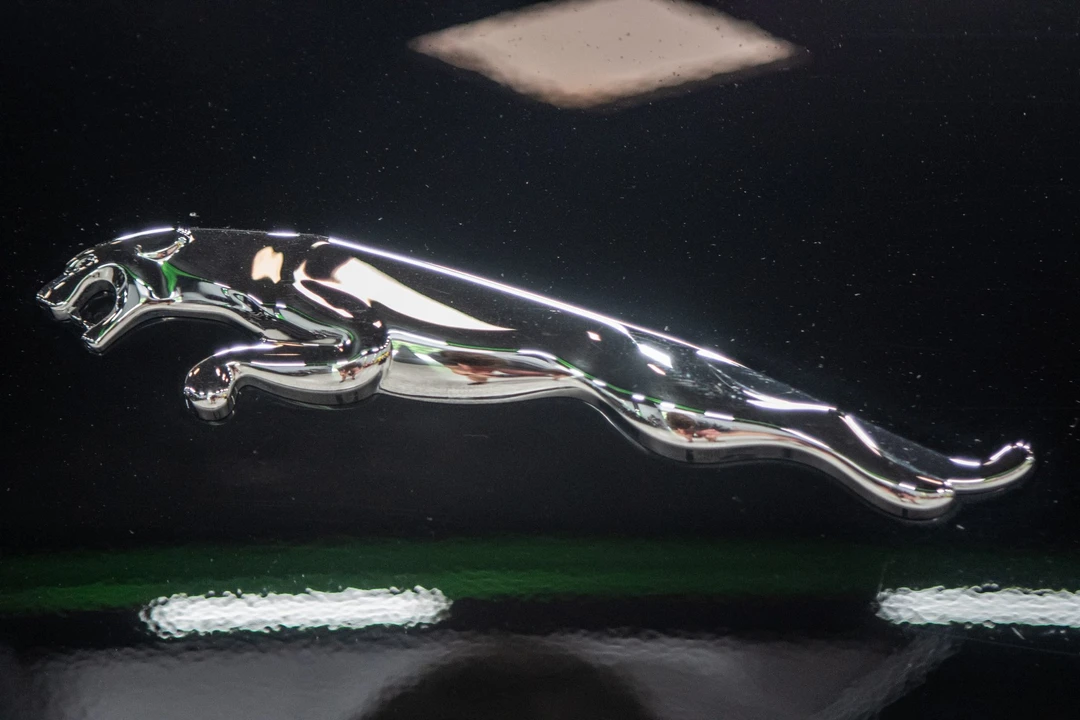 2011 Jaguar X351 XJ - Image 27 of 31