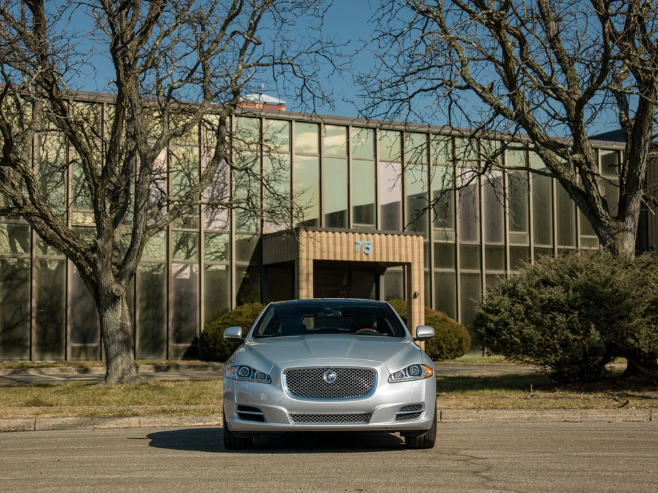 2011 Jaguar X351 XJ - Image 19 of 31