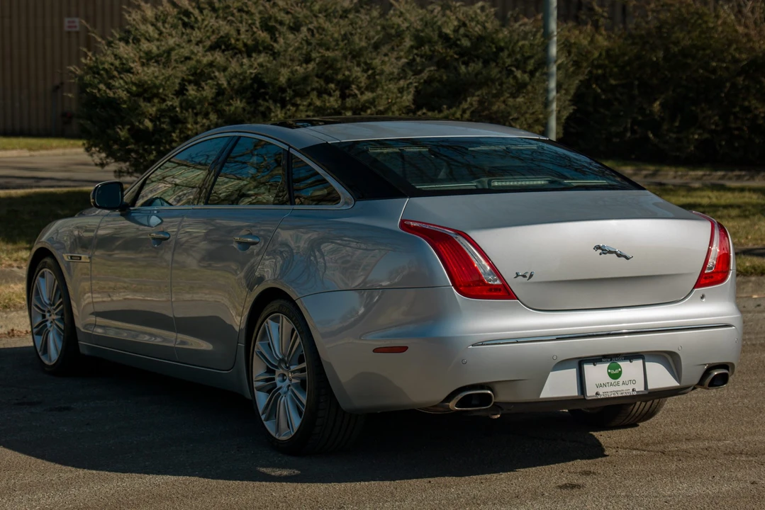 2011 Jaguar X351 XJ - Image 7 of 31