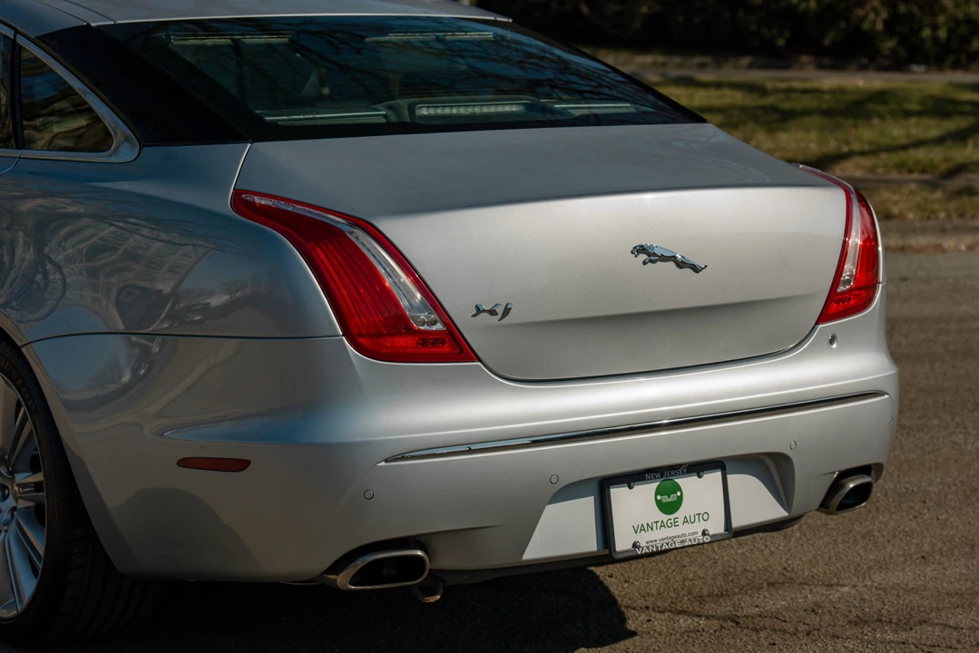 2011 Jaguar X351 XJ - Image 29 of 31