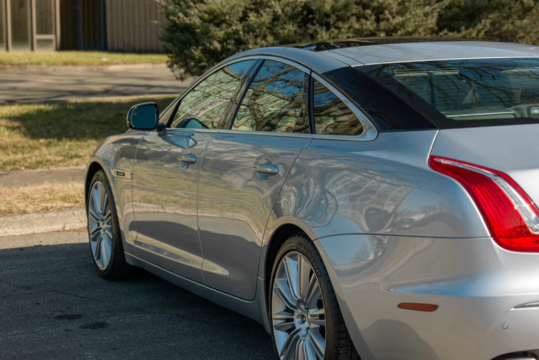 2011 Jaguar X351 XJ - Image 28 of 31