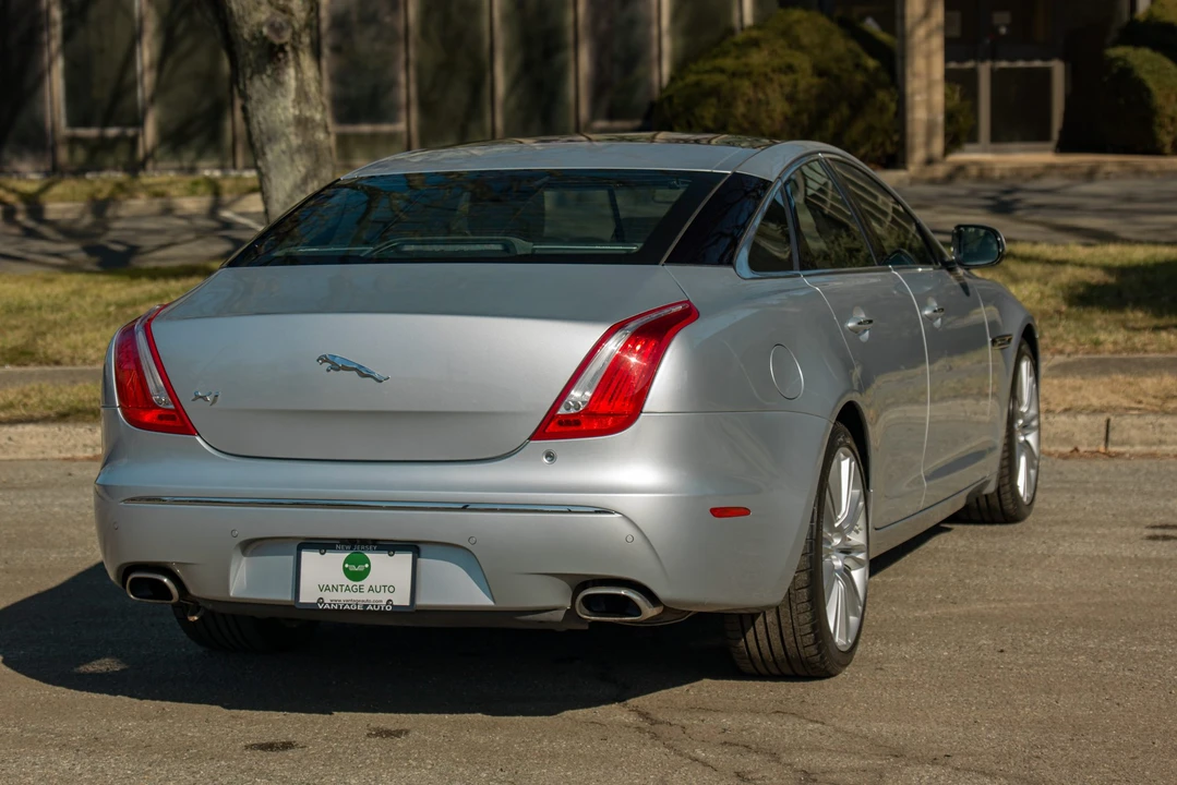 2011 Jaguar X351 XJ - Image 12 of 31