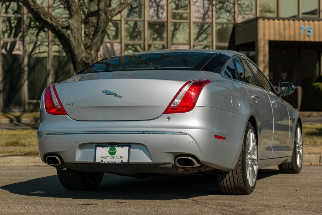 2011 Jaguar X351 XJ - Image 11 of 31