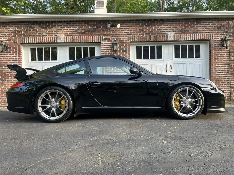 2011 Porsche 997 GT3 - Image 18 of 31
