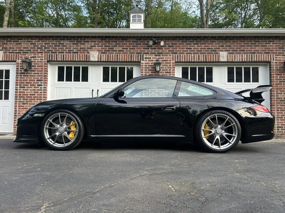 2011 Porsche 997 GT3 - Image 28 of 31
