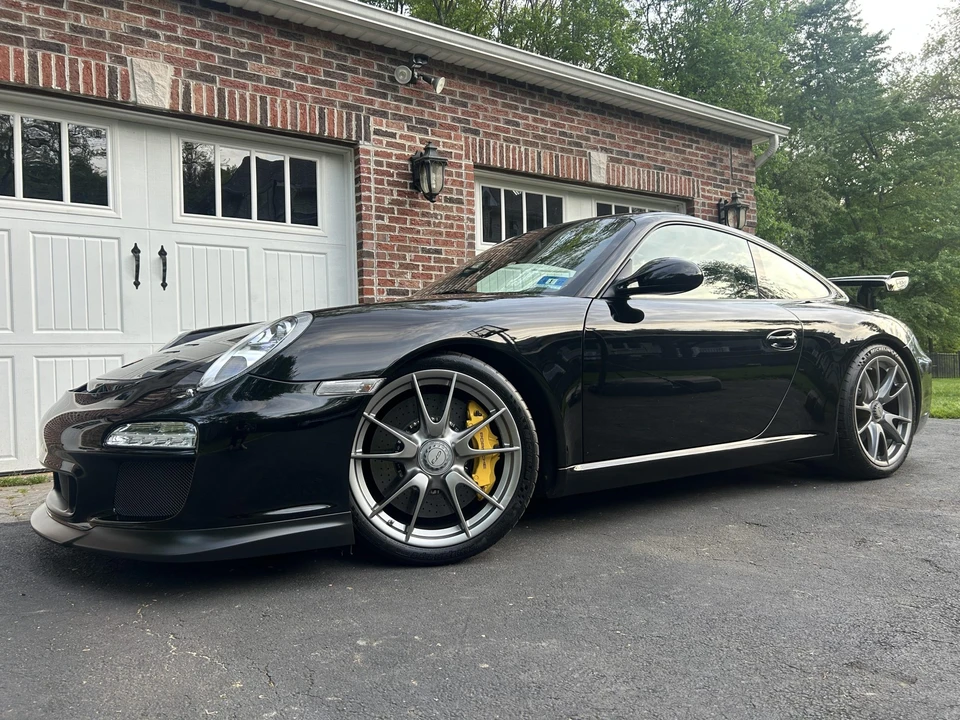 2011 Porsche 997 GT3 - Image 2 of 31