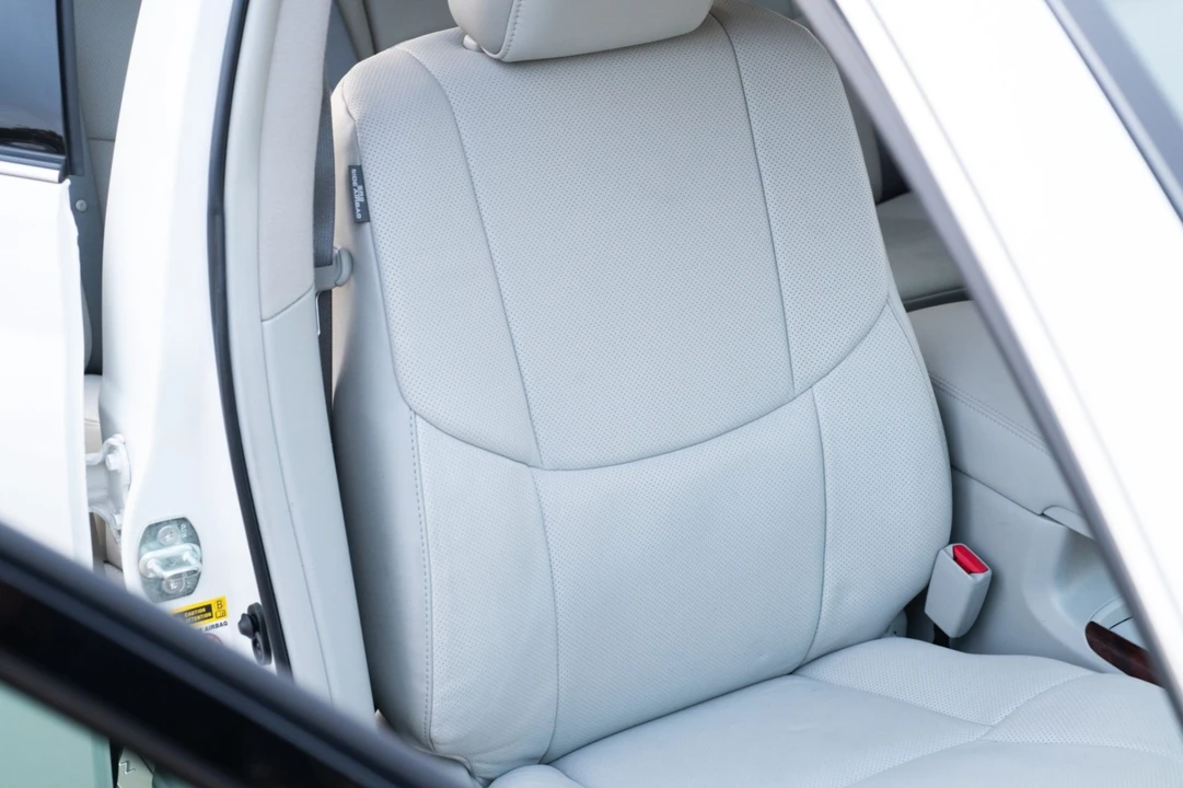 2011 Toyota Avalon 3rd Gen - Image 4 of 7