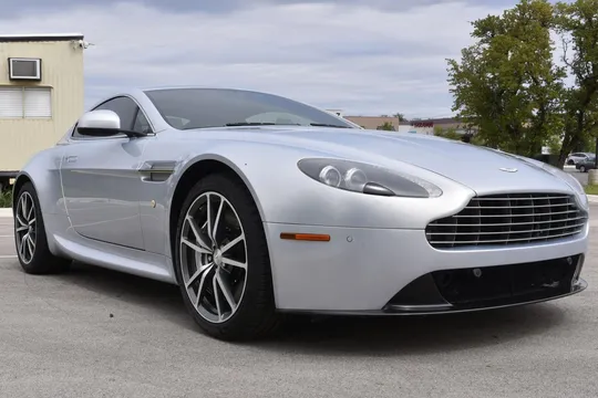 2012 Aston Martin V8 Vantage Coupe