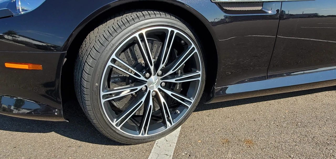 2012 Aston Martin Virage (2011-2012) - Image 10 of 31