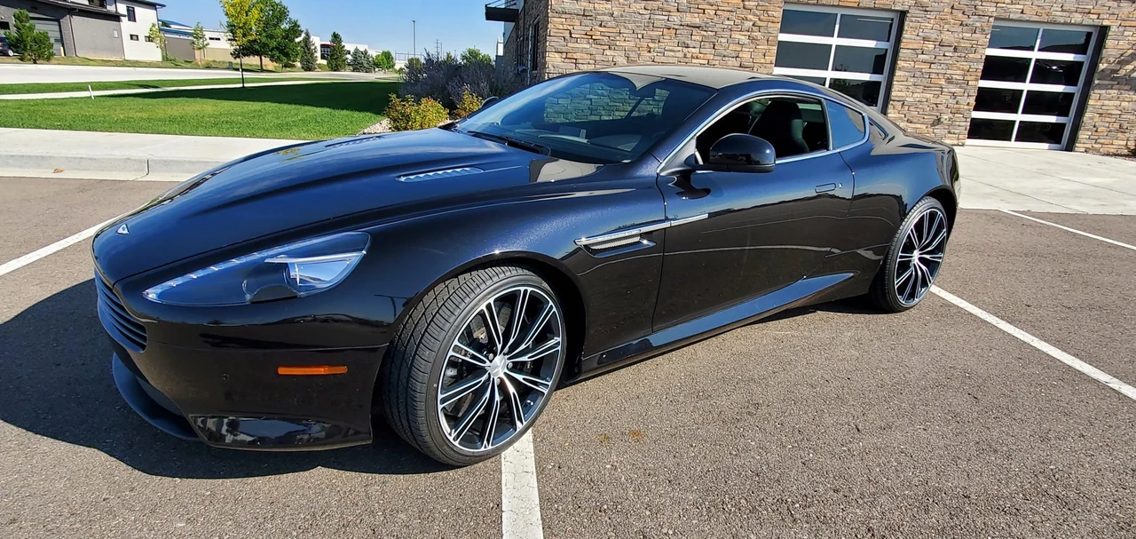 2012 Aston Martin Virage (2011-2012) - Image 2 of 31