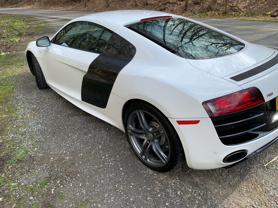 2012 Audi 42 R8 - Image 24 of 31