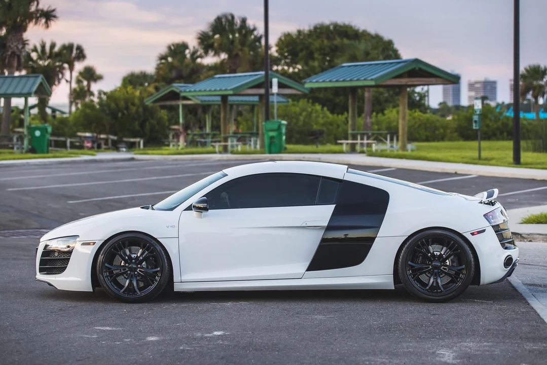2012 Audi 42 R8 - Image 5 of 31